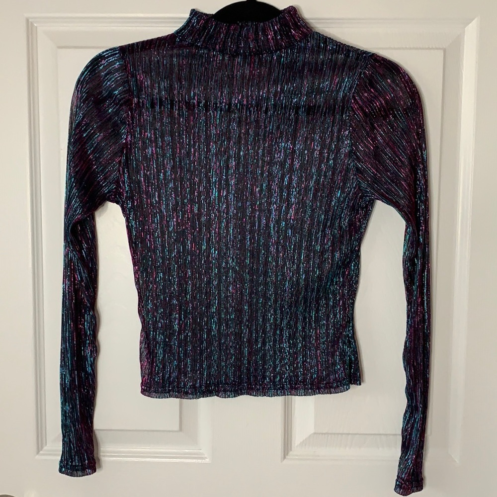 Mesh Mock Neck Shirt